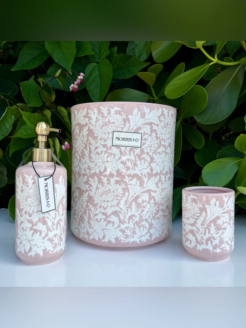 Morris & Co Pink Chrysanthemum Ceramic Bath Set Waste Bin Soap Dispenser Tumbler